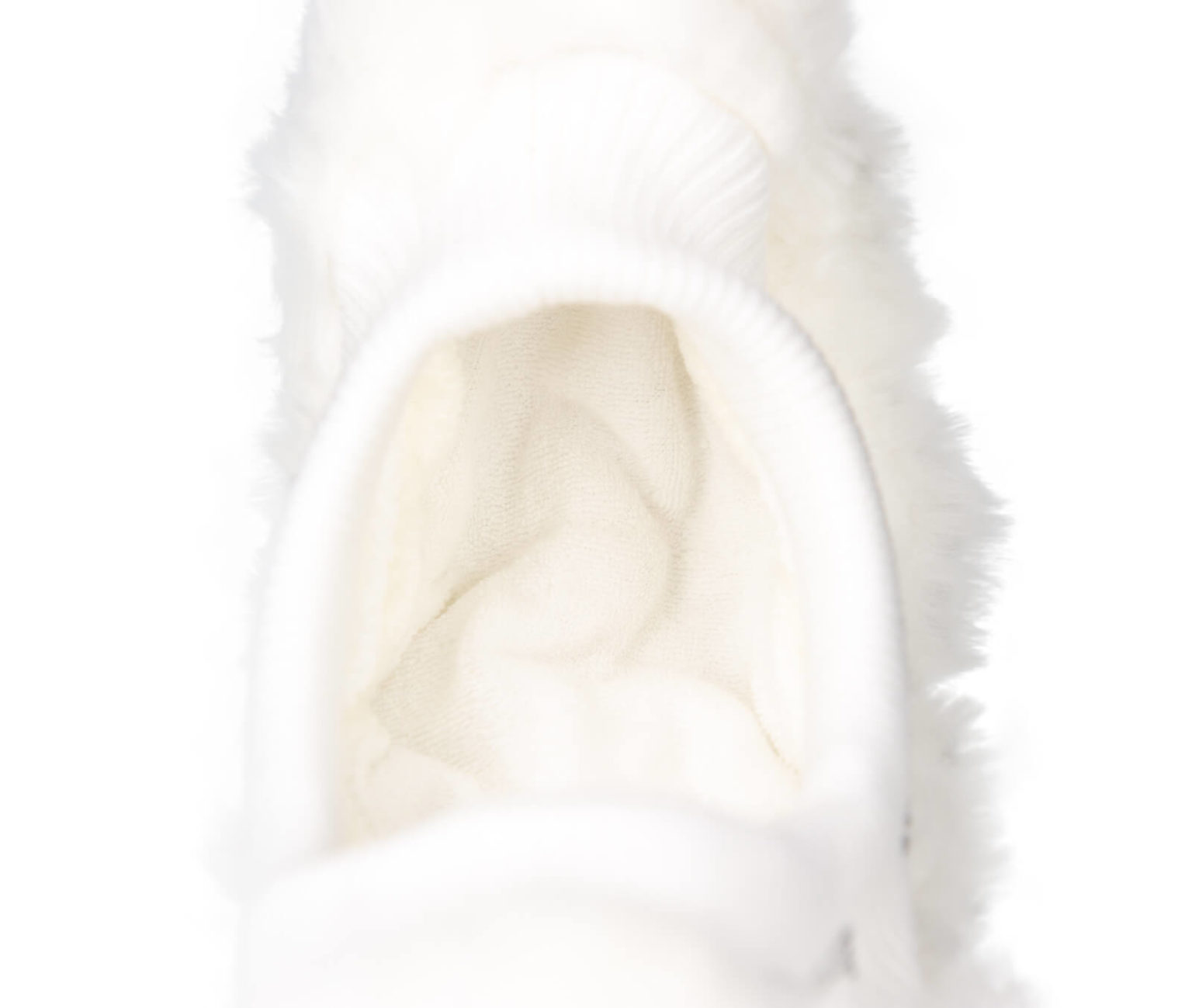 edea_mink3 Edea Eco Fur Soakers pehmete terakaitsmete niiskust imav froteest sisevooder ja tugevdatud põhi.